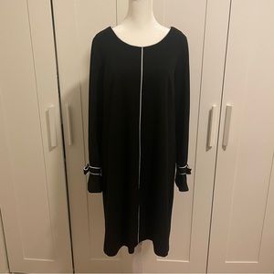 Sharagano Black White Bow Sleeve Dress